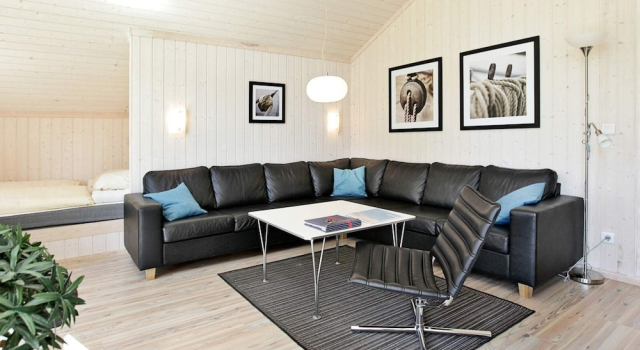 Villa with Private Sauna and Loft, Book Feriehus Villaer i Schleswig-Holsten, Villa