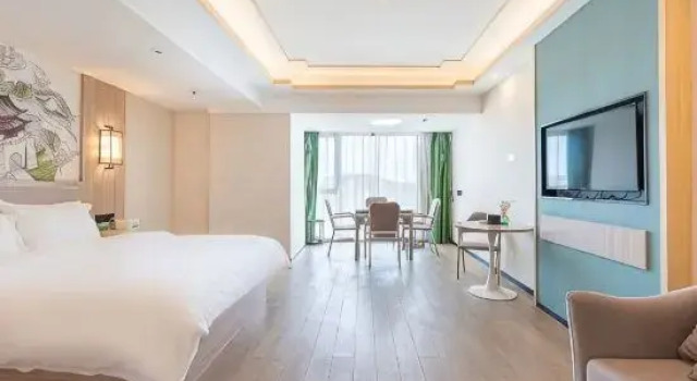 Люкс Yin Hu Hotel (Wanda maoxianlin University Town Nanjing)