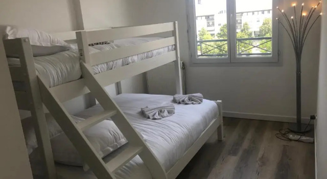 Bussy apartment next to Disneyland and Paris BMYGUEST