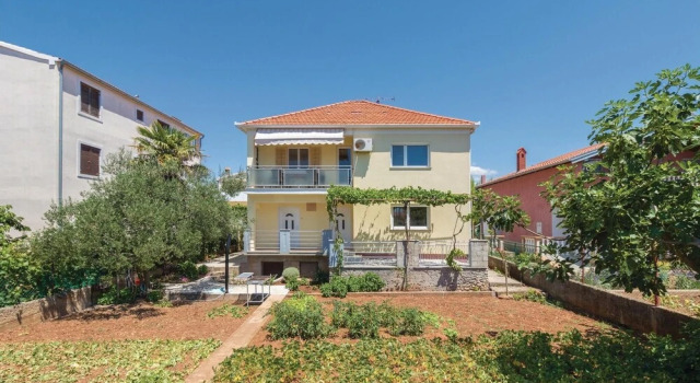 Awesome Home in Zadar With 3 Bedrooms and Wifi