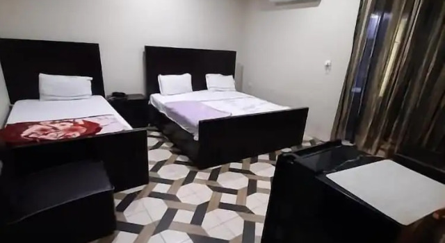 Трёхместный номер Deluxe Hotel Laxen Inn Multan
