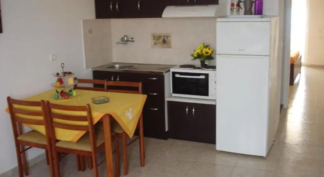 Апартаменты Faros Apartments