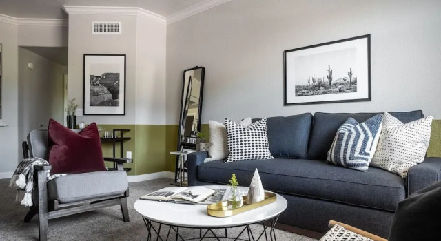 Domio Tempe Hip 2BR 10 Min to Botanical Garden, Забронировать Отель Пруд в Темпе Phoenix Metropolitan Area, рядом с Детский музей Halle Heart