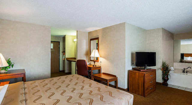 Двухместный люкс Quality Inn Mitchell I-90