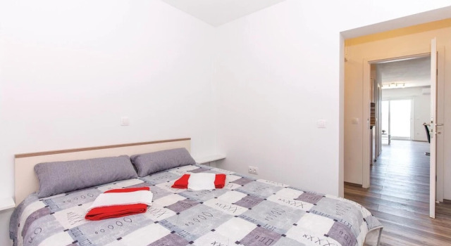 Beautiful Apartment in Crikvenica With Wifi and 1 Bedrooms, Забронировать Апартаменты/квартира Цриквеница Приморско-Горанская жупания