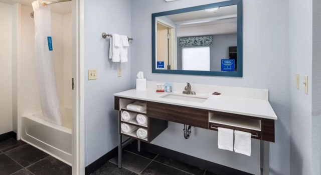 Студия Hampton Inn & Suites Navarre