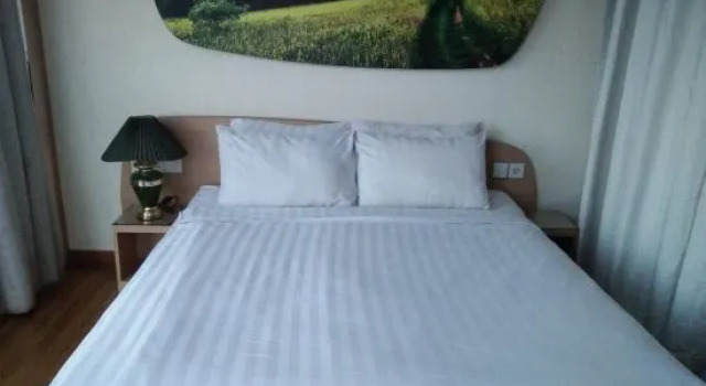 Süit Business Hotel Tomang
