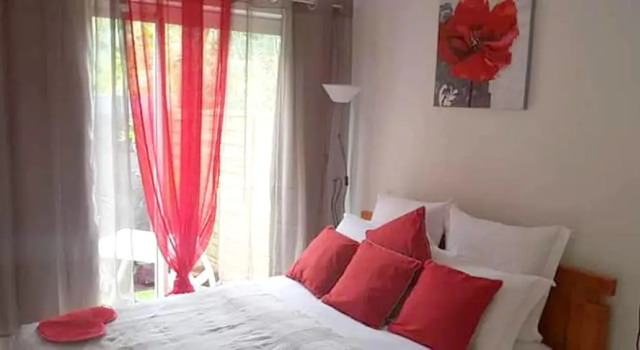 Studio in Saint-benoit, With Wonderful Mountain View and Enclosed Gard, Boek Appartement Saint-Benoît Réunion