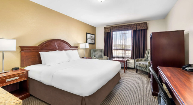 Двухместный номер Standard SureStay Plus Hotel by Best Western Drumheller