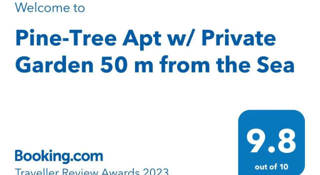 Апартаменты Pine-Tree Apt w/ Private Garden 50 m from the Sea