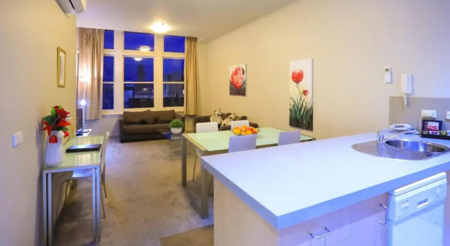 Апартаменты Standard Flinders Landing Apartments