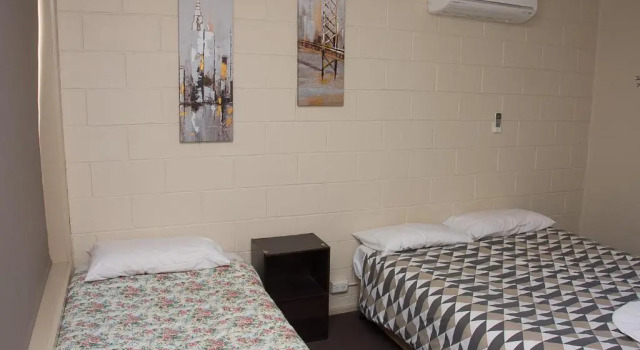 Трёхместный номер Standard The Swiss Motel