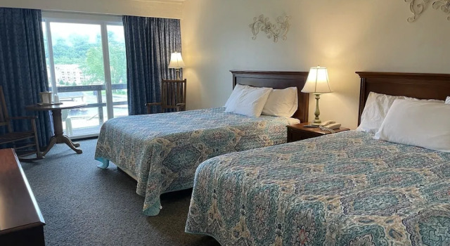 Номер Standard The Seasons Lodge