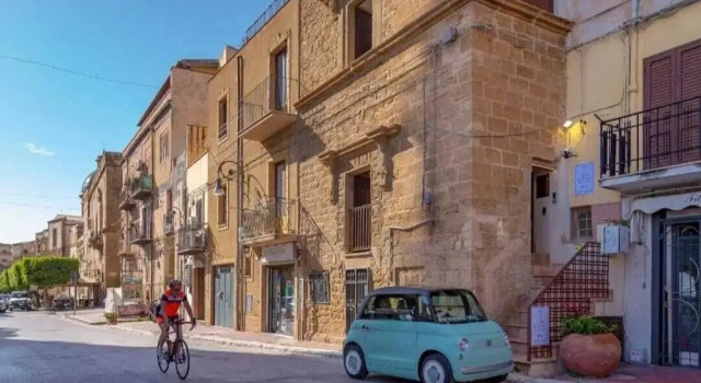 Torre del Pardo Guest House, Book Pension Hoteller i Sicilien med parkering, Parkering