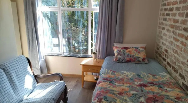 Апартаменты Cosy and sunny 1 bedroom place