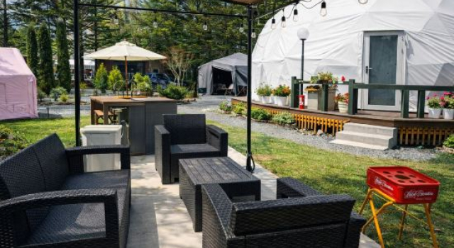 Forest Beneath the Ferris Wheel – Karuizawa Private Glamping Villa, Prenota Campeggio Campeggi e glamping a Gunma, Campeggio