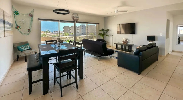 Коттедж Relaxing Getaway 2BR Condo