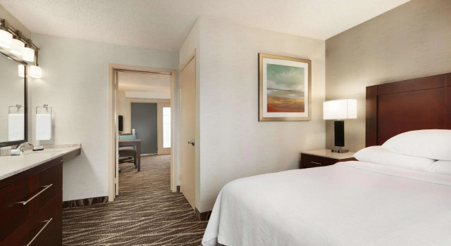 Двухместный люкс Embassy Suites by Hilton Lompoc Central Coast