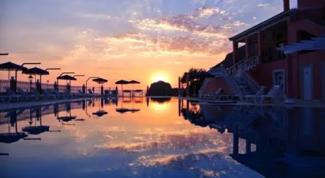 Hotel Elena Ermones, Забронировать Отель Отели периферии Ионических островов с парковкой, Парковка