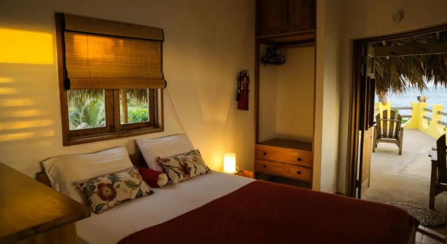 KuDehya Guesthouse, Prenota Hotel Treasure Beach Saint Elizabeth