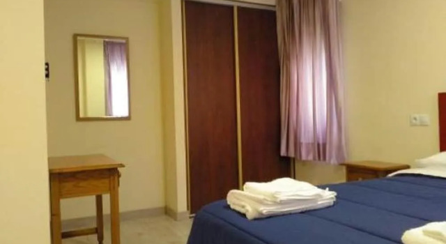 Hostal Orly, Забронировать Отель Кампонарая El Bierzo