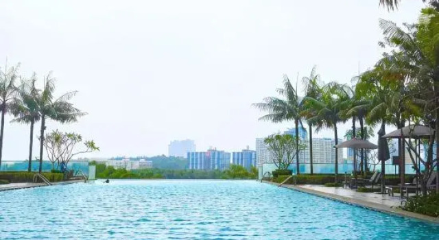 Люкс Lovely Cybersquare Ensuite with Skyline View #CS6