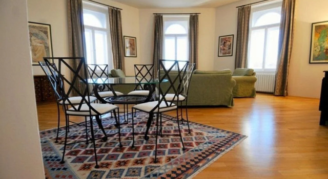 Pvh Charming Flats Janackovo, Забронировать Отель Бизнес-отели Праги, рядом с Театр Svanda, 4* 5*