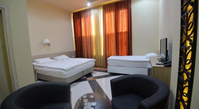 Standard- tredobbelt værelse Yerevan Deluxe Hotel