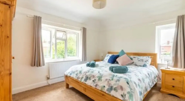 Host Stay St Clements House