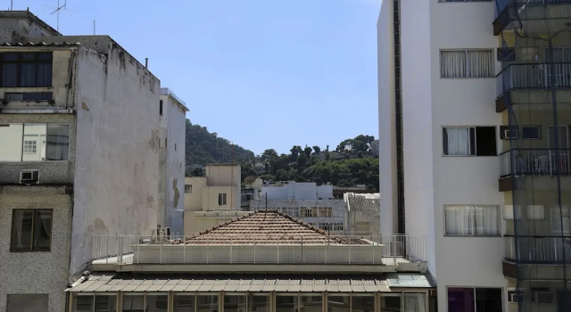 Rio Rentals 021 - C070 - Studio de luxo na quadra da praia de Copacabana, Забронировать Отель Отели Рио-де-Жанейро с парковкой, рядом с Пляж Вермелья, Парковка