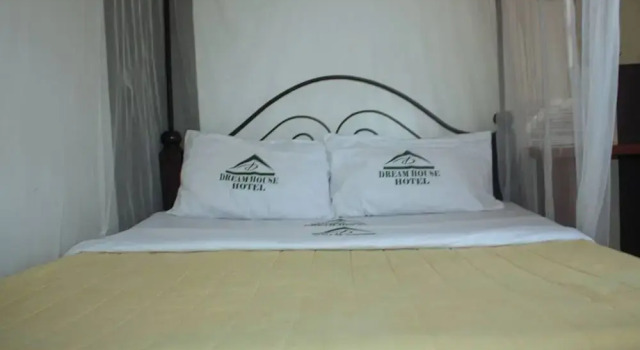Dream House Hotel