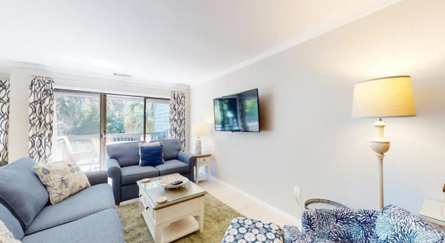 213 Turnberry Village