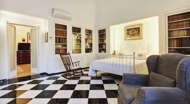 Номер Deluxe с красивым видом из окна Suite Villa Carolina