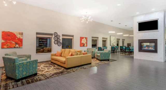 La Quinta by Wyndham Rockford, Забронировать Отель Отели Рокфорд 3 звезды, рядом с Earl F. Elliott Park &amp; Golf Course - 18 Hole, 3*