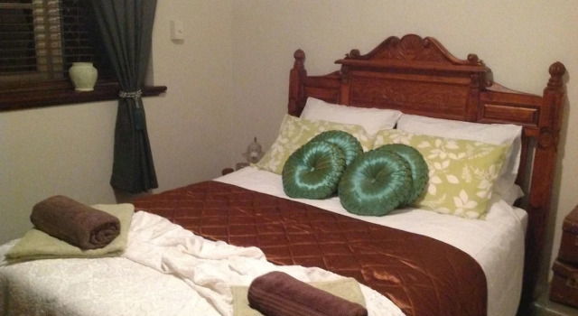 Meadow Cottage Guildford, Buchen Sie Ferienhaus Guildford Western Australia