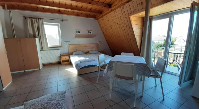 Família Apartmanház, Prenota Hotel Hotel a Western Transdanubia con piscina, Piscina