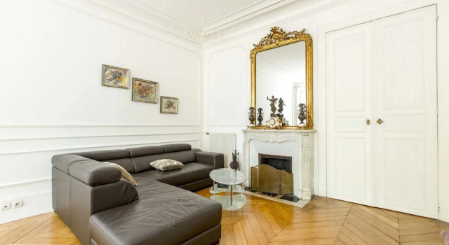 Boulevard Saint Germain, Забронировать Отель 6-й округ: Сен-Жермен Париж, рядом с Лувр — Риволи