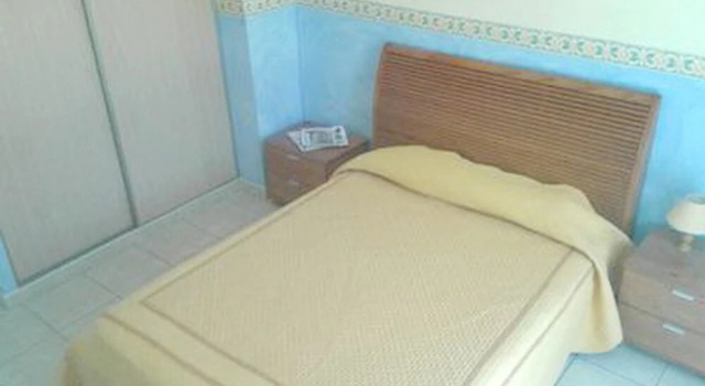 Villa With 4 Bedrooms in Malaucène, With Wonderful Mountain View, Priv, Rezerwuj Willa Hotele w Malaucene z basenem, Basen