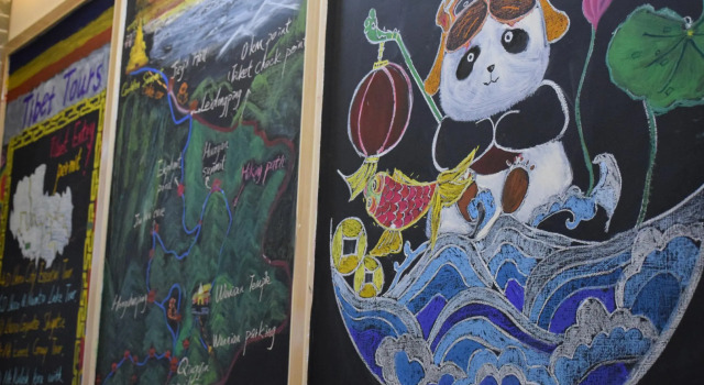 Кровать в общем номере Xishu Garden Inn 熙蜀酒店