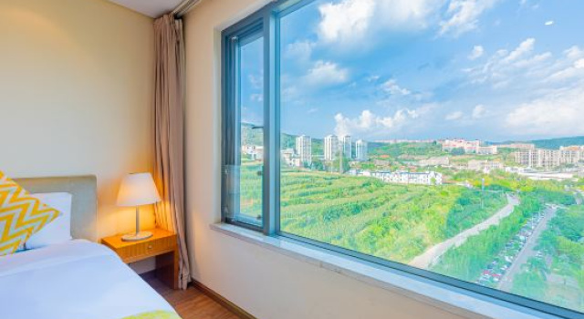 Двухместный люкс с 2 комнатами с видом на озеро Tasha Vacation Apartment