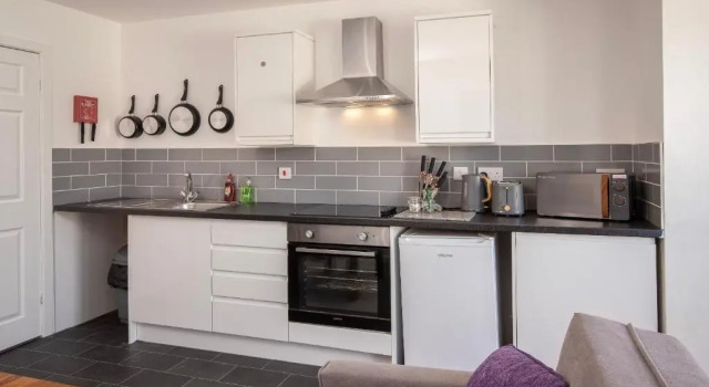 Апартаменты 02 Holmfield (1 Bed, Sleeps 4, with sun terrace)