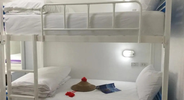 Кровать в общем номере (мужской номер) SABUN-NGA HOSTEL