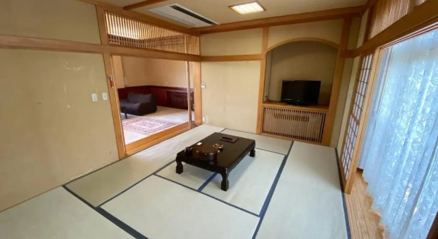 Tabinoyado Yakurai Rinsenkan, Book Hotel Hoteller i Kami med parkering, Parkering