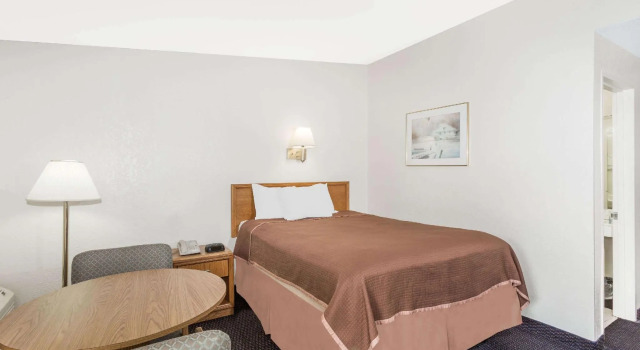Двухместный номер Standard Howard Johnson by Wyndham Vero Beach / Downtown
