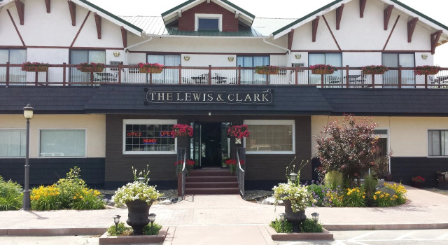 The Lewis & Clark Motel of Three Forks, Book Motel Three Forks Montana