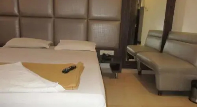Pancharatna Lodging