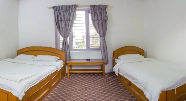 Giri Guest House