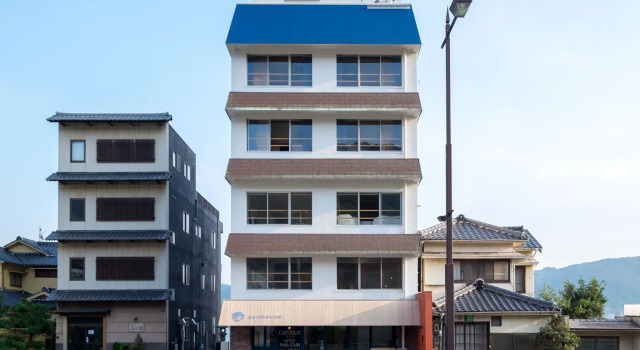 Кровать в общем номере uzuhouse - Hostel