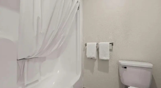 Номер Standard Rodeway Inn Lumberton Central