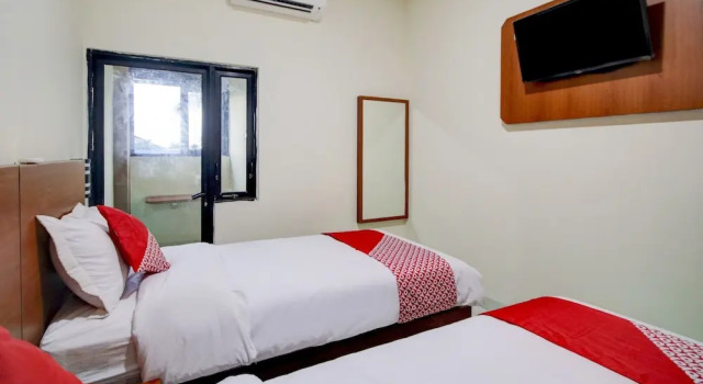 Sean's Residence by OYO Rooms, Rezervovat Hotel Hotely v Medan s parkováním, Parkování